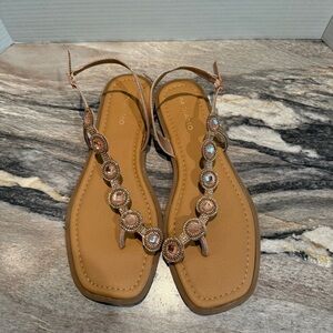 ANDIAMO Rhinestone Slingback Wrap Thong Sandals Womens Size 11. Pre-loved
